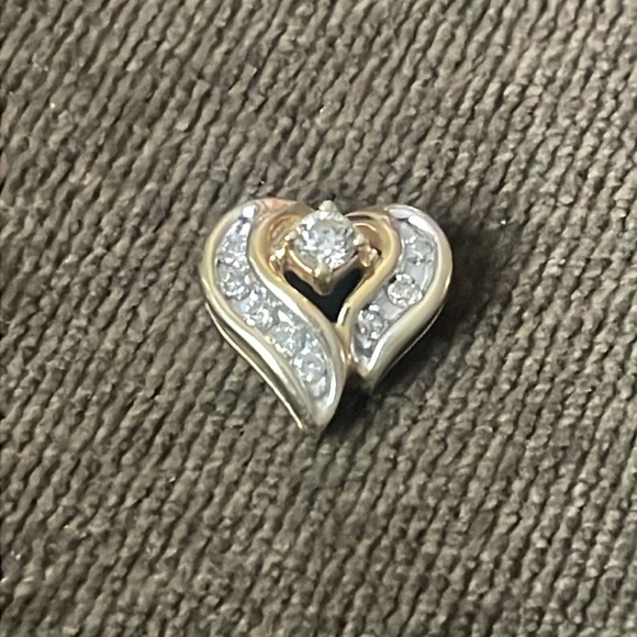 Real DIAMOND 10K PENDANT Yellow Gold 1/4 Carat Heart Shaped Fine Jewelry - Picture 3 of 16